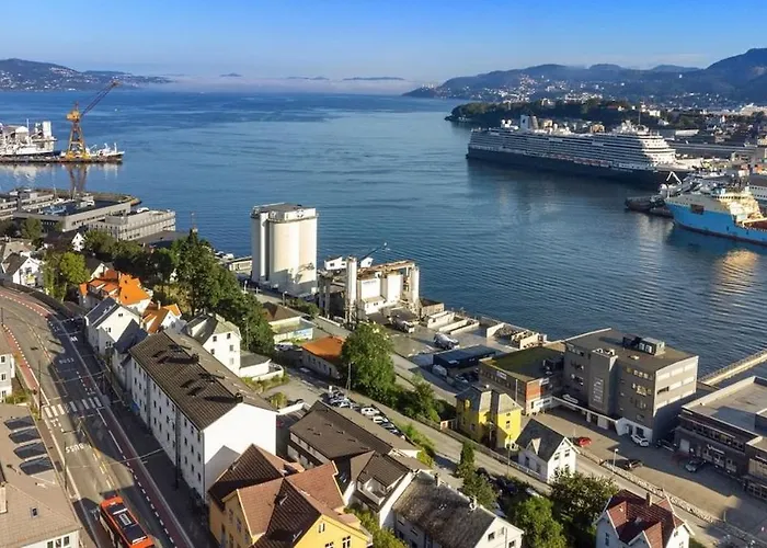 Near The Center! Leilighet Bergen